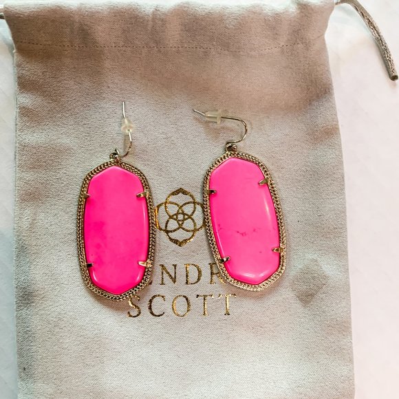 Kendra Scott Jewelry - Kendra Scott Pink Danielle Earrings